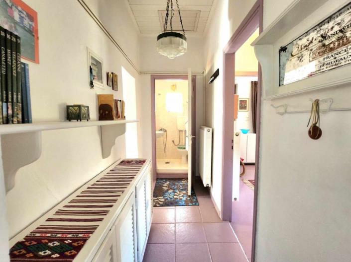 Image No.24-4 Bed Country House for sale