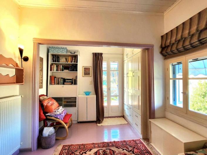 Image No.17-4 Bed Country House for sale