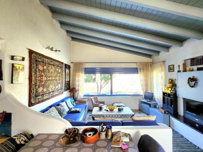 Image No.5-4 Bed Country House for sale