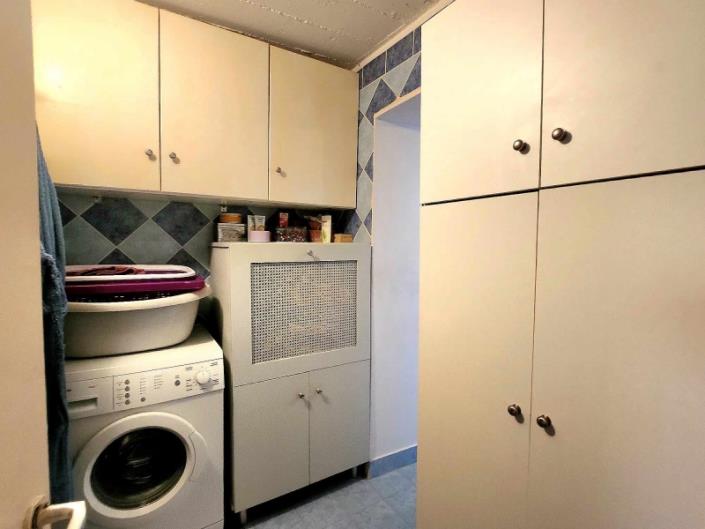 Image No.15-4 Bed Country House for sale