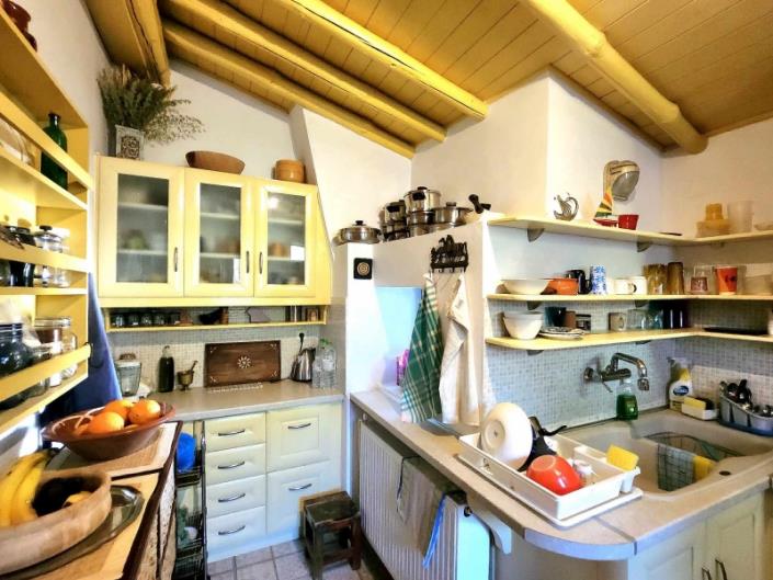 Image No.11-4 Bed Country House for sale