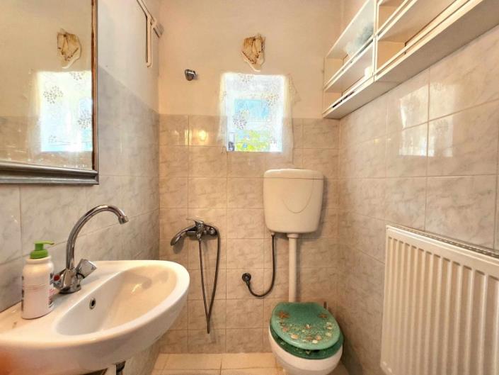 Image No.25-4 Bed Country House for sale