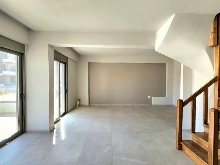 Image No.18-3 Bed House for sale