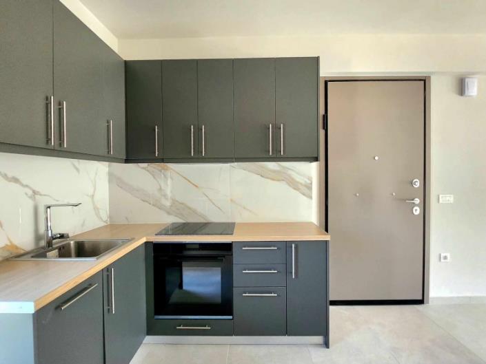 Image No.8-3 Bed House for sale