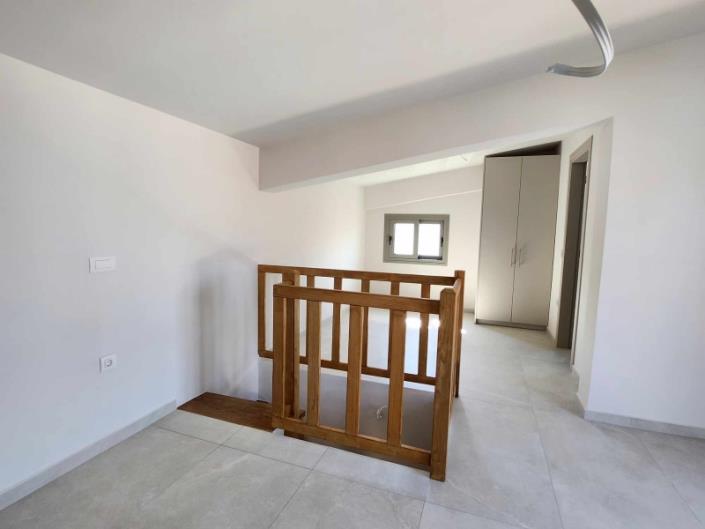 Image No.28-3 Bed House for sale