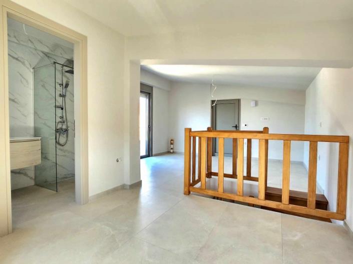 Image No.29-3 Bed House for sale