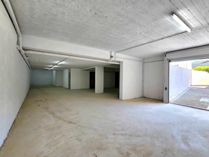 Image No.35-3 Bed House for sale