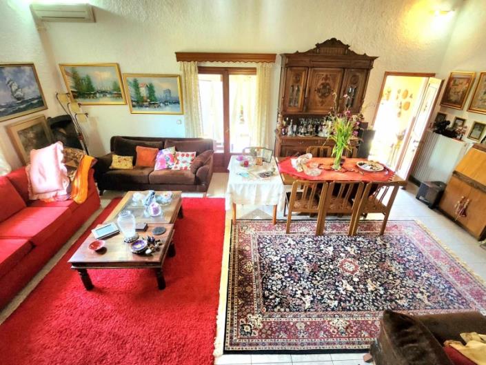 Image No.10-3 Bed House for sale