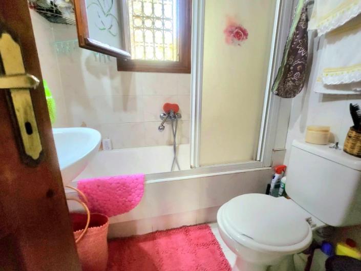 Image No.16-3 Bed House for sale