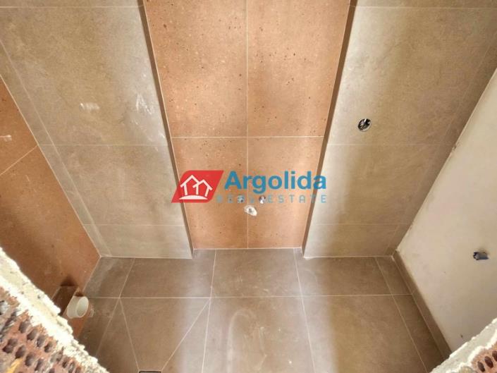 Image No.21-2 Bed House for sale