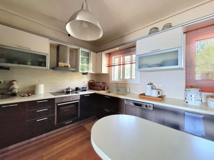 Image No.11-3 Bed Semi-Detached for sale