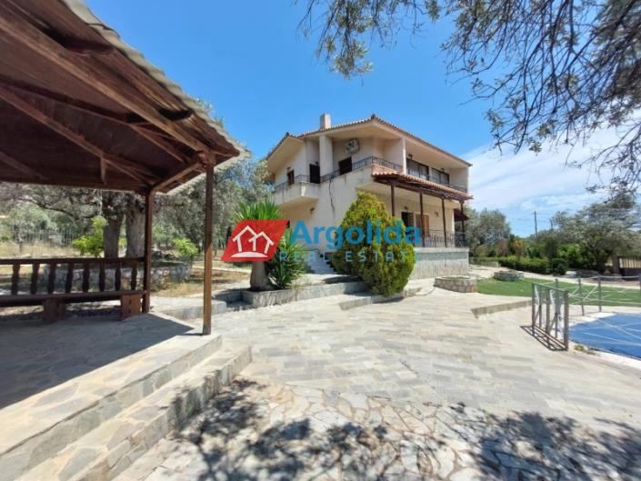 Image No.9-3 Bed House for sale