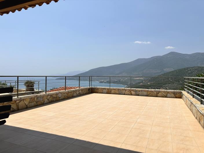 Image No.8-Maison / Villa de 4 chambres à vendre à Kiveri