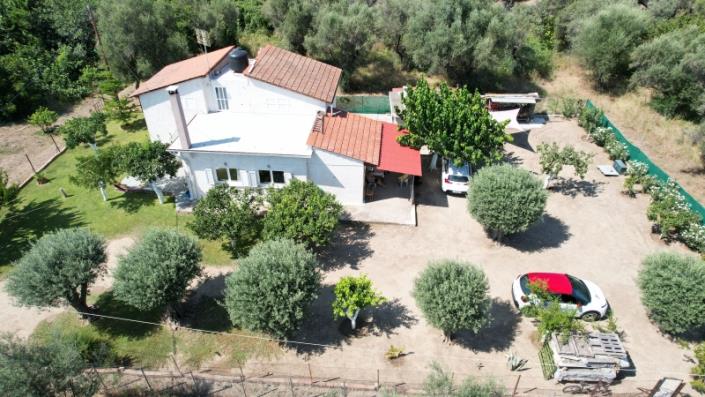 Image No.3-4 Bed House for sale