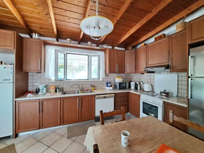 Image No.6-4 Bed House for sale