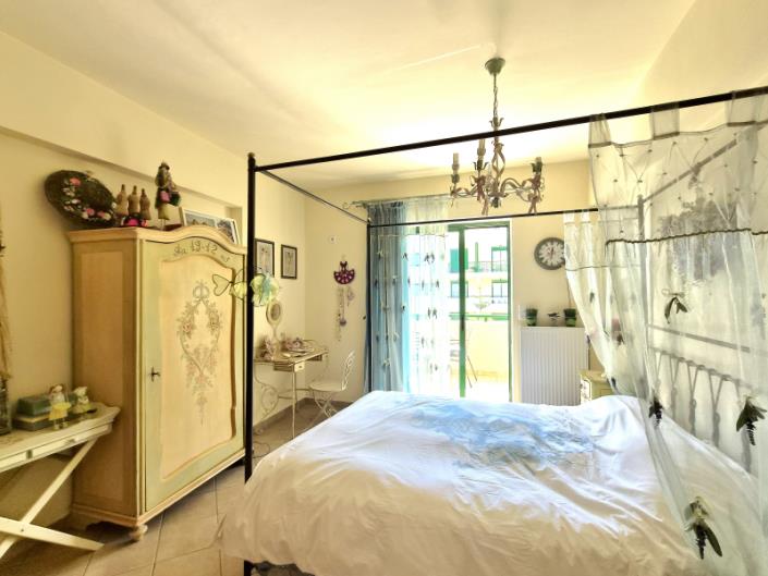 Image No.26-2 Bed Apartment for sale