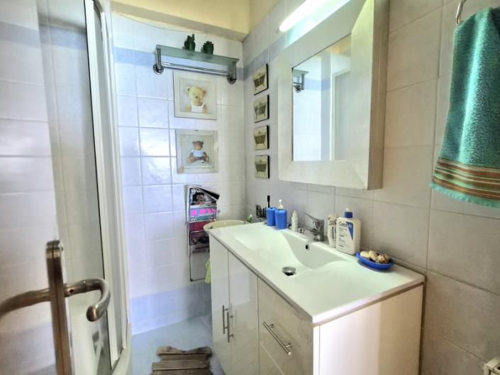 Image No.30-2 Bed Apartment for sale