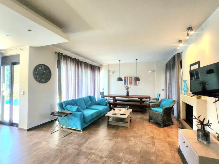 Image No.10-3 Bed Villa for sale