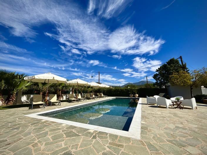 Image No.2-5 Bed Villa for sale