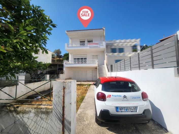 Image No.6-4 Bed House for sale