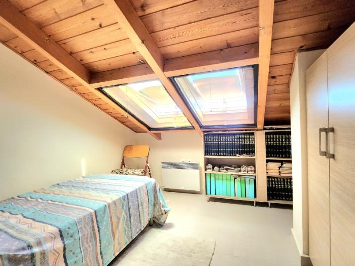 Image No.23-2 Bed Apartment for sale