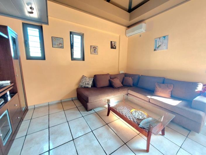 Image No.17-2 Bed House for sale