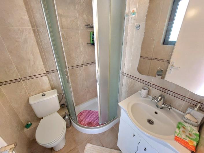 Image No.23-2 Bed House for sale