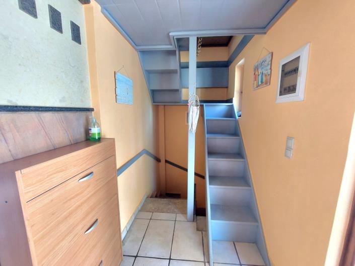 Image No.20-2 Bed House for sale