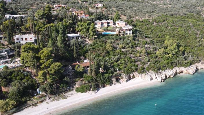 Image No.5-2 Bed House for sale