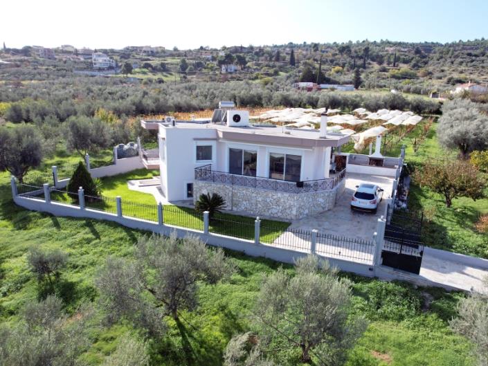 Image No.4-Maison / Villa de 3 chambres à vendre à Xylokastro