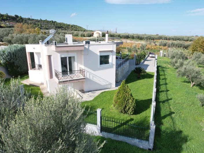 Image No.3-Maison / Villa de 3 chambres à vendre à Xylokastro