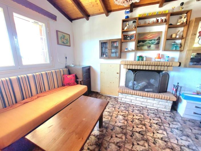 Image No.8-1 Bed House for sale