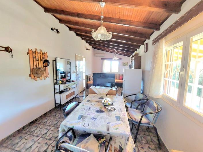 Image No.10-1 Bed House for sale