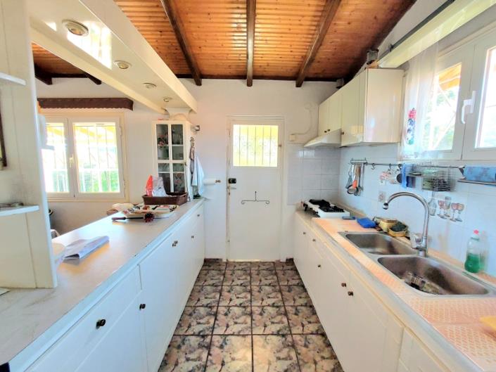 Image No.17-1 Bed House for sale