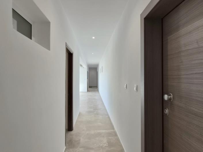 Image No.20-2 Bed Apartment for sale