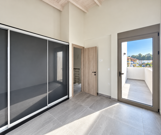 Image No.22-2 Bed House for sale