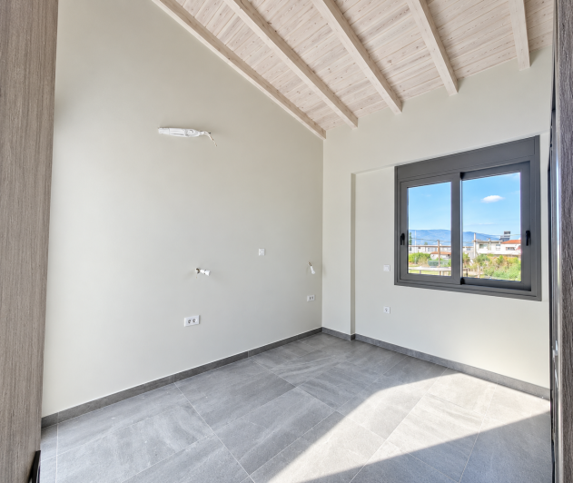 Image No.23-2 Bed House for sale