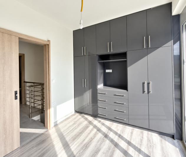 Image No.19-2 Bed House for sale