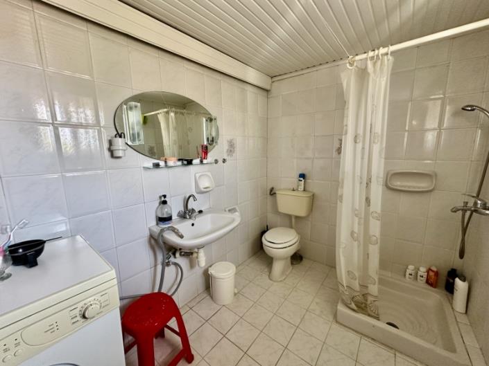 Image No.17-2 Bed House for sale