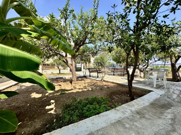 Image No.4-2 Bed House for sale