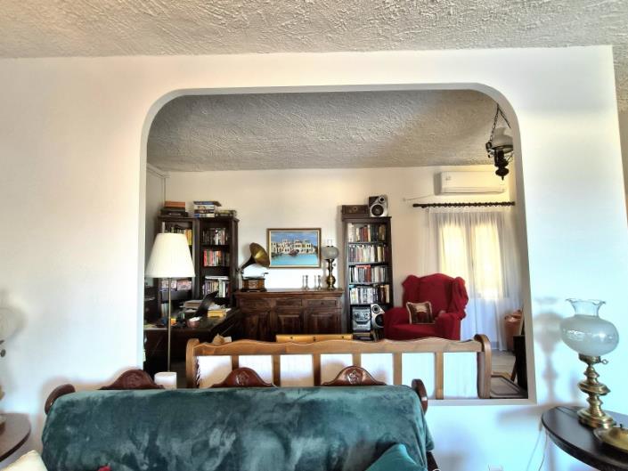 Image No.11-4 Bed Villa / Detached for sale