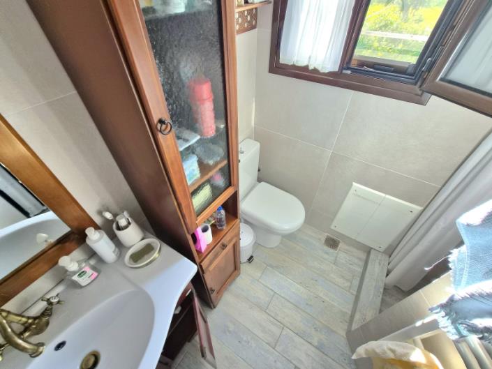 Image No.18-4 Bed Villa / Detached for sale