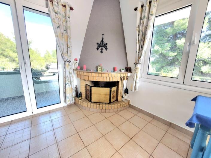 Image No.6-2 Bed House for sale