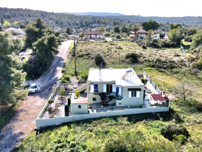 Image No.3-2 Bed House for sale