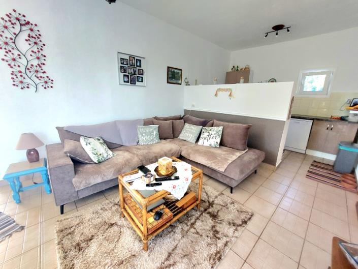 Image No.5-2 Bed House for sale