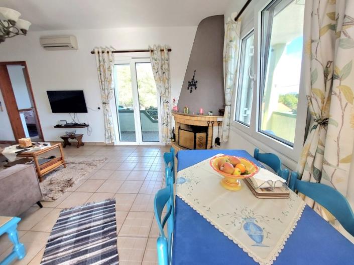 Image No.9-2 Bed House for sale