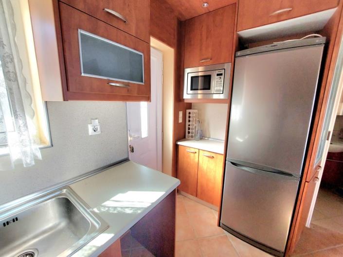 Image No.15-2 Bed Semi-Detached for sale