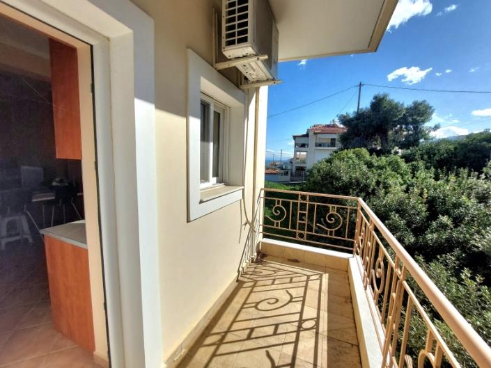 Image No.27-2 Bed Semi-Detached for sale