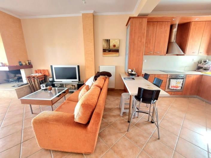 Image No.12-2 Bed Semi-Detached for sale