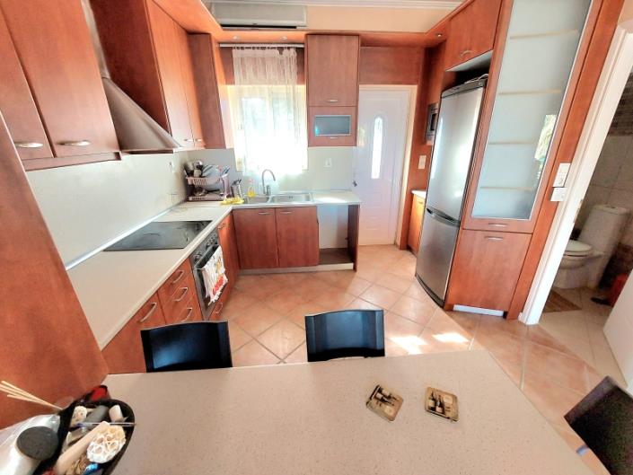 Image No.14-2 Bed Semi-Detached for sale